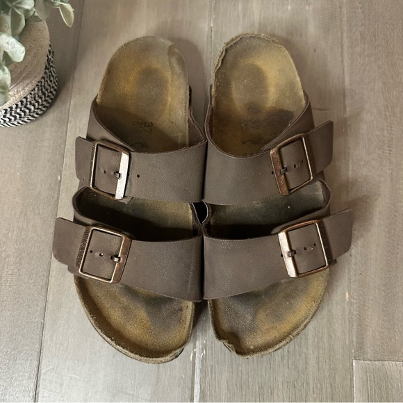 Birkenstock Arizona Birkibuc - Mocha
Size 37 (Womens 6-6.5) - Picture 7 of 16